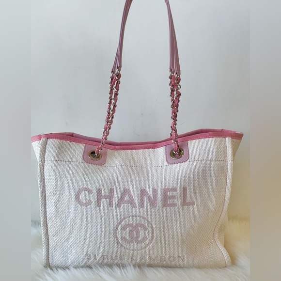 Chanel Pink and White Small Woven Straw Raffia Deauville - Picture 2 of 7
